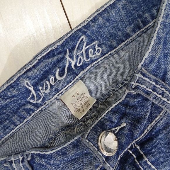 Love Notes Distressed Jeans Women's Juniors - Picture 7 of 7